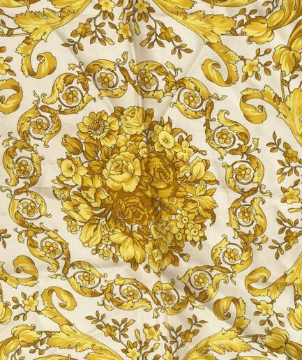 VERSACE pañuelo seda amarillo