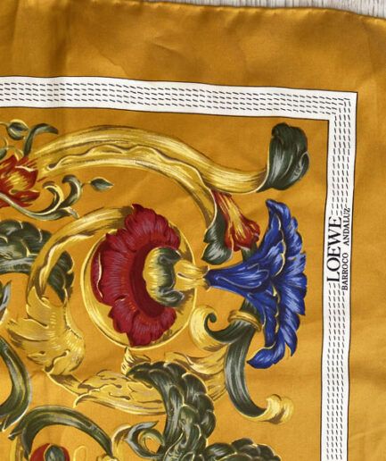 LOEWE pañuelo seda