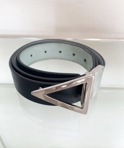 BOTTEGA VENETA cinturón de triángulo reversible