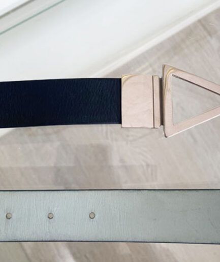 BOTTEGA VENETA cinturón de triángulo reversible