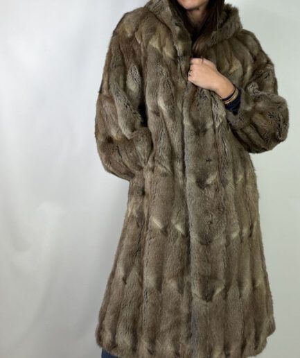 Abrigo Ramusquet con capucha (T. 38-40)