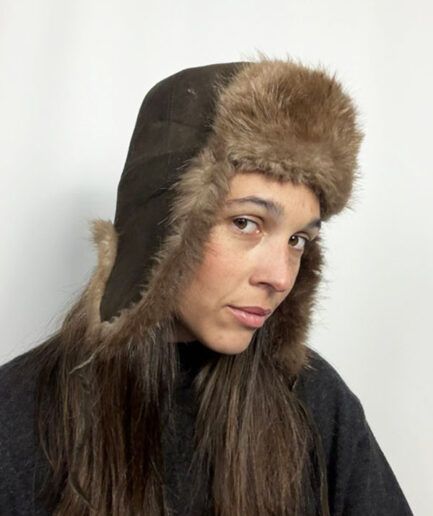 VINTAGE Gorro estilo aviador de pelo natural con ante oscuro.