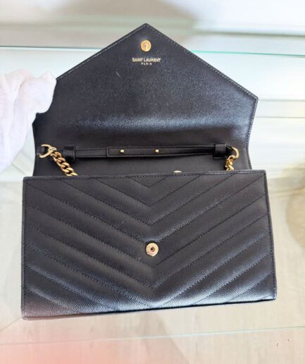 SAINT LAURENT Cartera clásica con cadena dorada