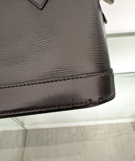 LOUIS VUITTON Alma BB en piel gris Epi