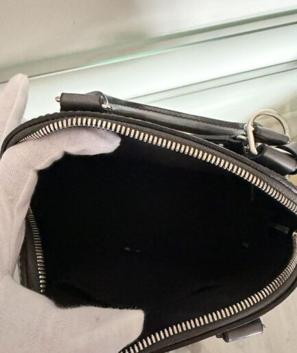 LOUIS VUITTON Alma BB en piel gris Epi