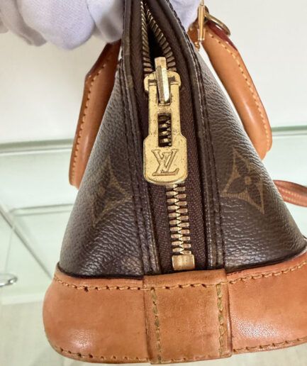 LOUIS VUITTON bolso Alma BB en lona monogram