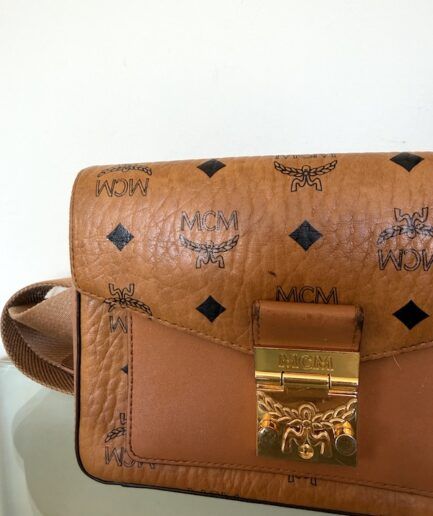 Bandolera MCM modelo Millie