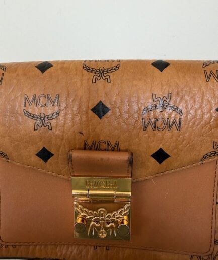 Bandolera MCM modelo Millie