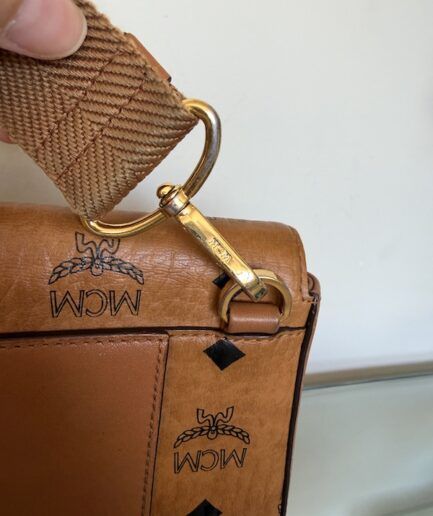 Bandolera MCM modelo Millie