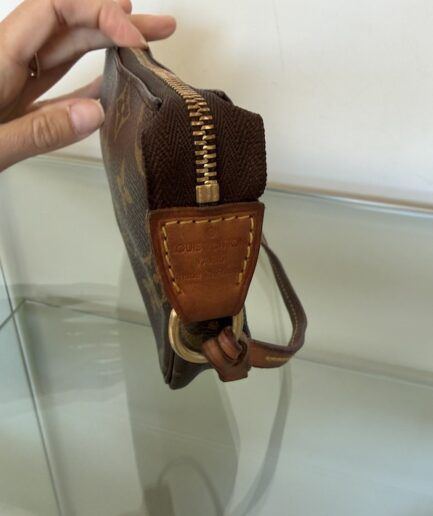 LOUIS VUITTON Mini Bolso Pochette Accessoire