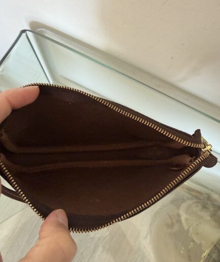 LOUIS VUITTON Mini Bolso Pochette Accessoire